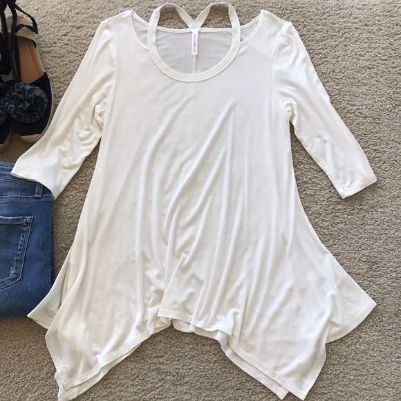 Creamy White 3/4 Sleeve Tunic Top - Picture 3 of 7